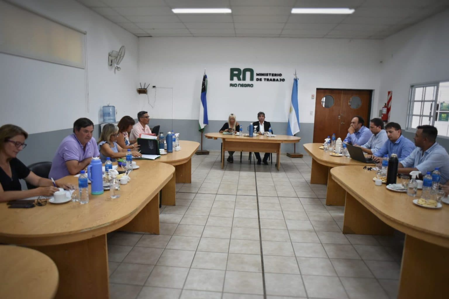UnTER rechazó la decisión de Educación «de dilatar la negociación paritaria»