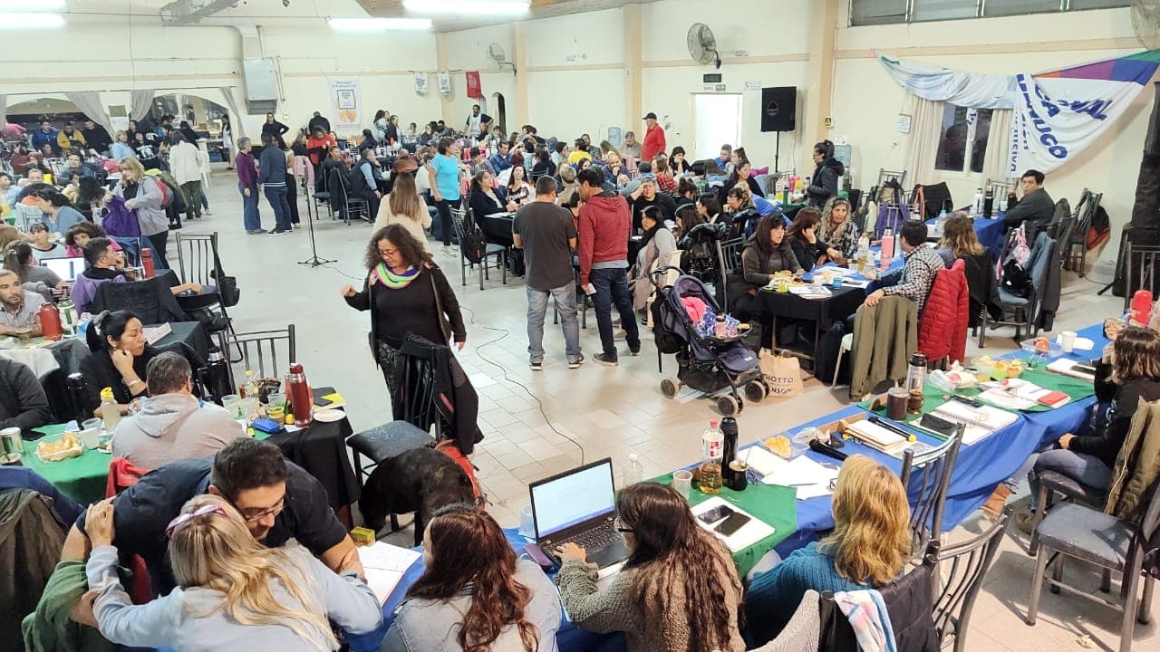 UnTER resolvió continuar con los paros al rechazar la propuesta del gobierno
