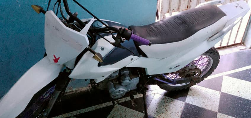 Detienen a un hombre en Viedma que circulaba en una moto robada