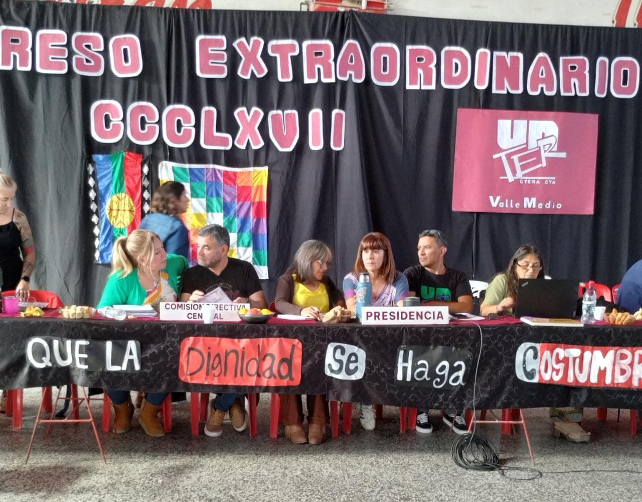 UnTER aceptó la propuesta salarial del gobierno y rechazó los descuentos por los días de paro