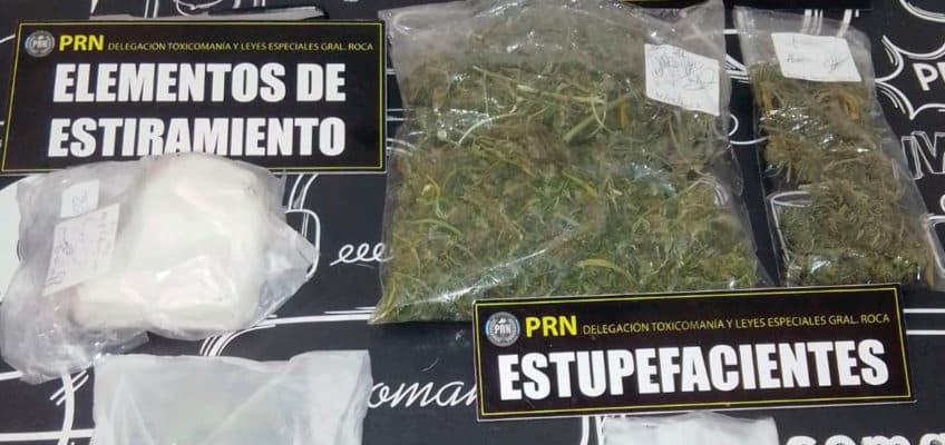 Un llamado al 0800 DROGAS permitió desarticular una banda que vendía drogas vía redes sociales