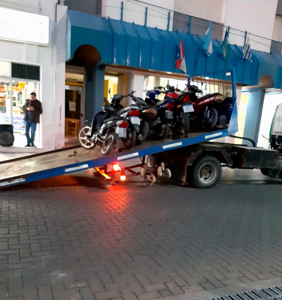 La policía secuestró 23 motos en operativos realizados en Viedma