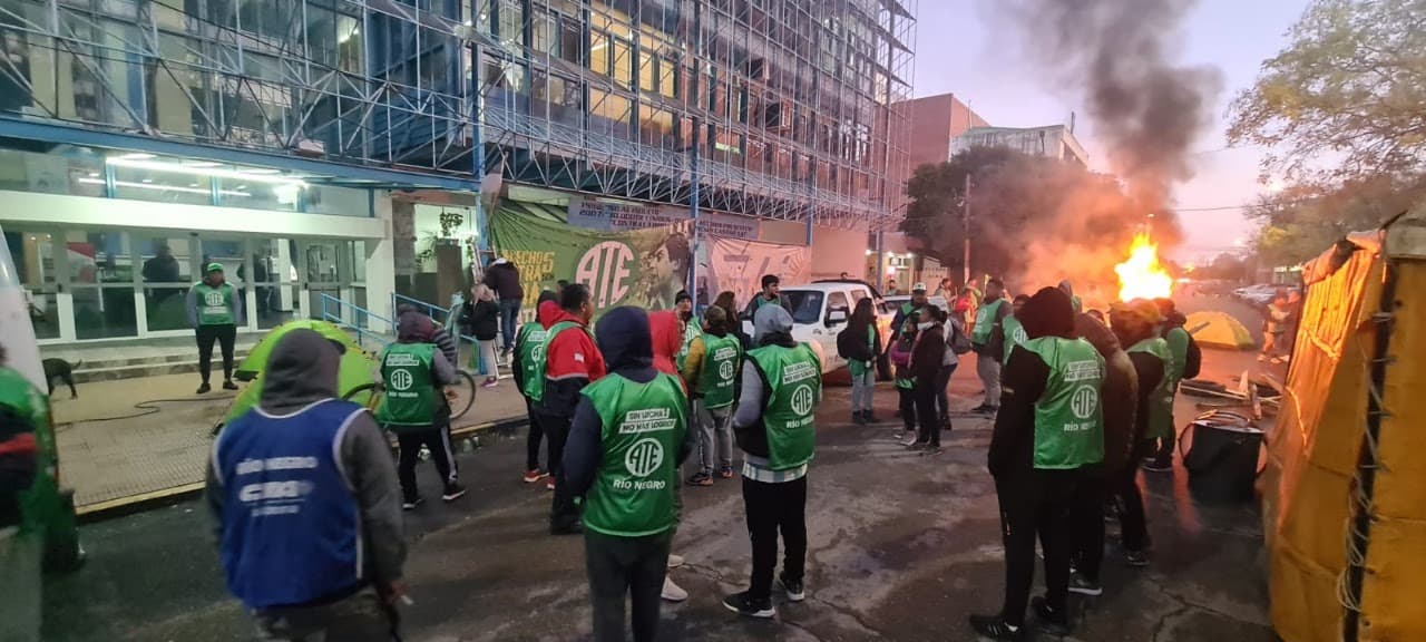 El aumento del punto de guardia no lo dan y ATE convoca a un Plenario provincial de Salud