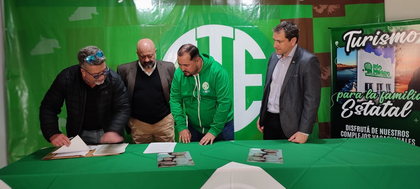 Hasta 2027 ATE renovó el control de los complejos turísticos en las playas de Las Grutas y El Cóndor