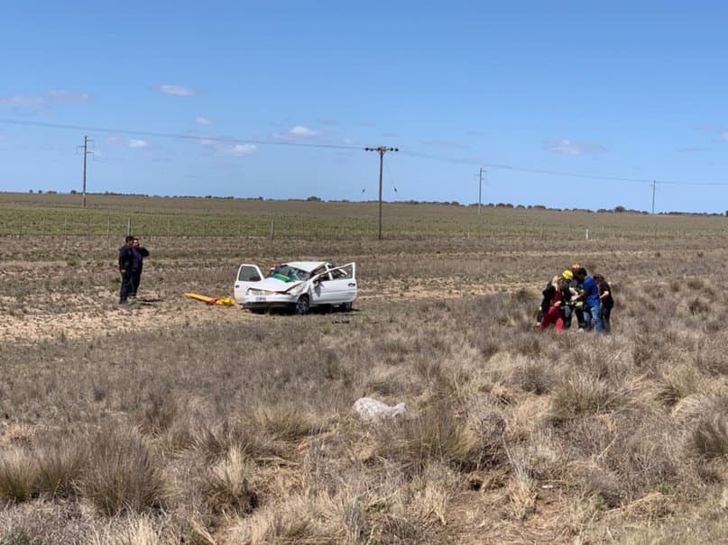 Accidente en la ruta N°3 a 50 kilómetros de Patagones, tres mujeres heridas