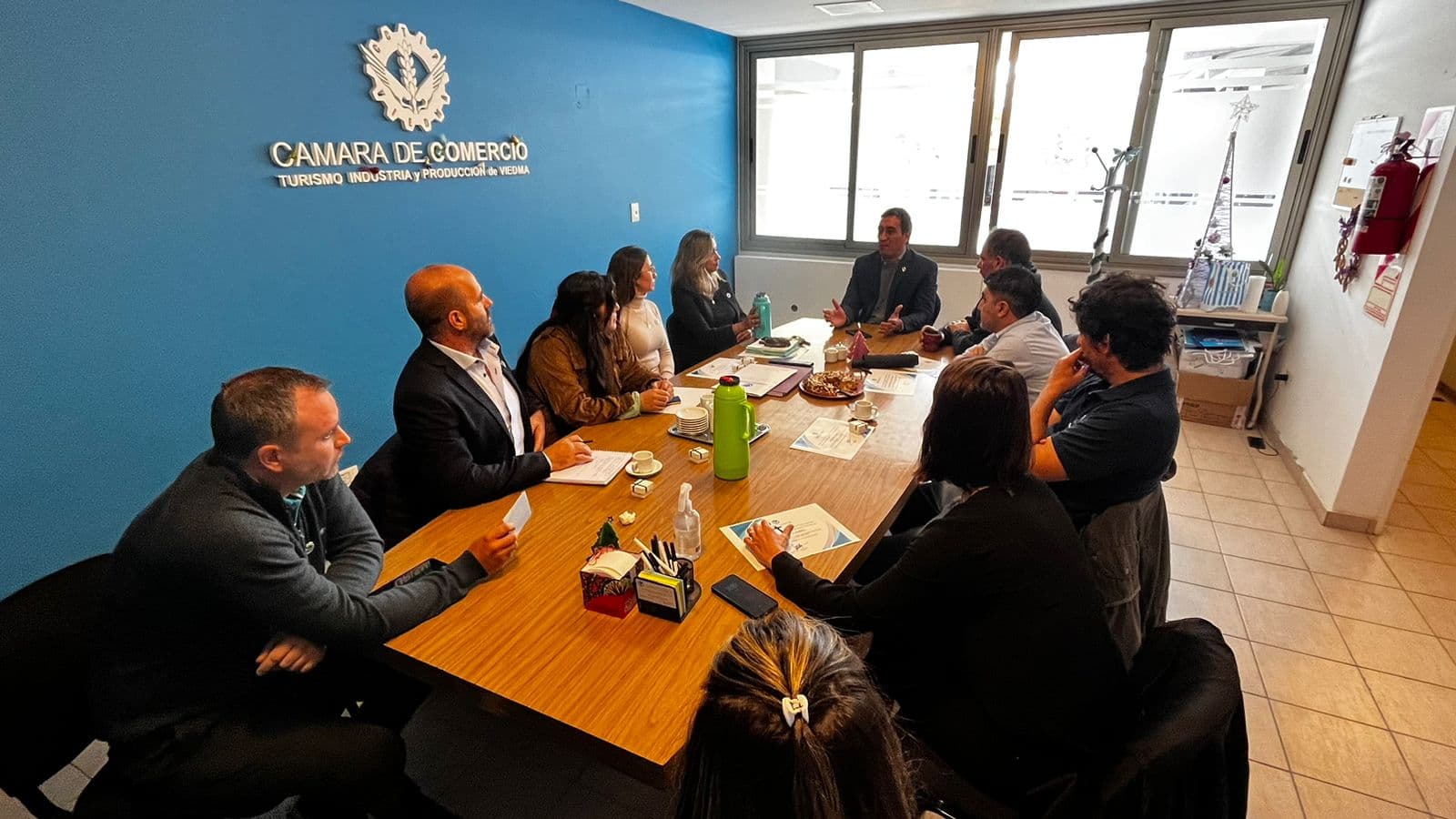 En Viedma se estableció una mesa de trabajo con el sector comercial