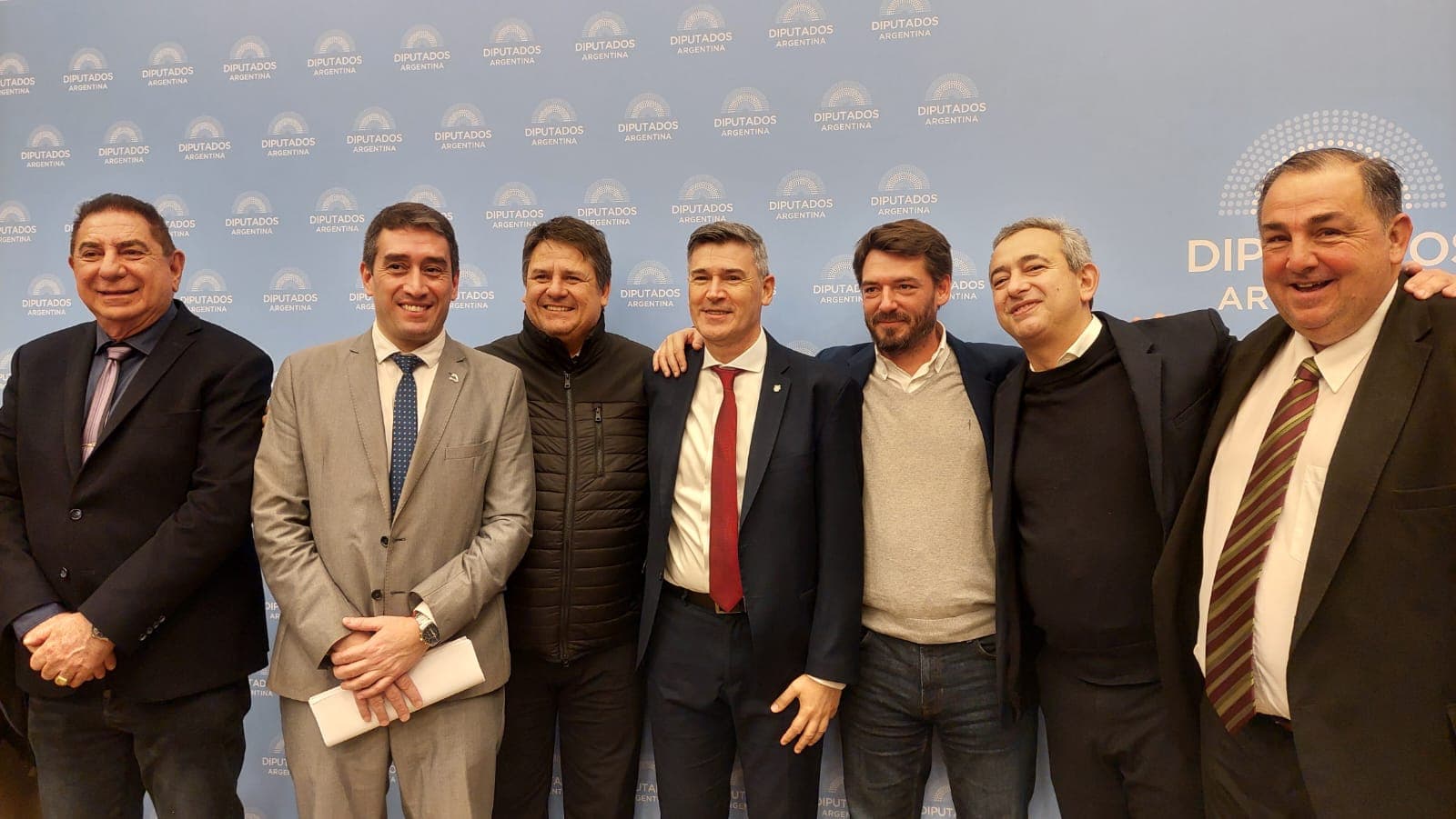 El intendente de Viedma y sus pares se reunieron con diputados y senadores por la crisis en el transporte público