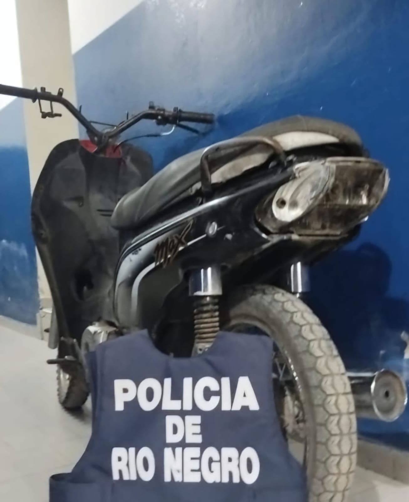 Un joven de 18 años fue detenido con una moto robada en Viedma