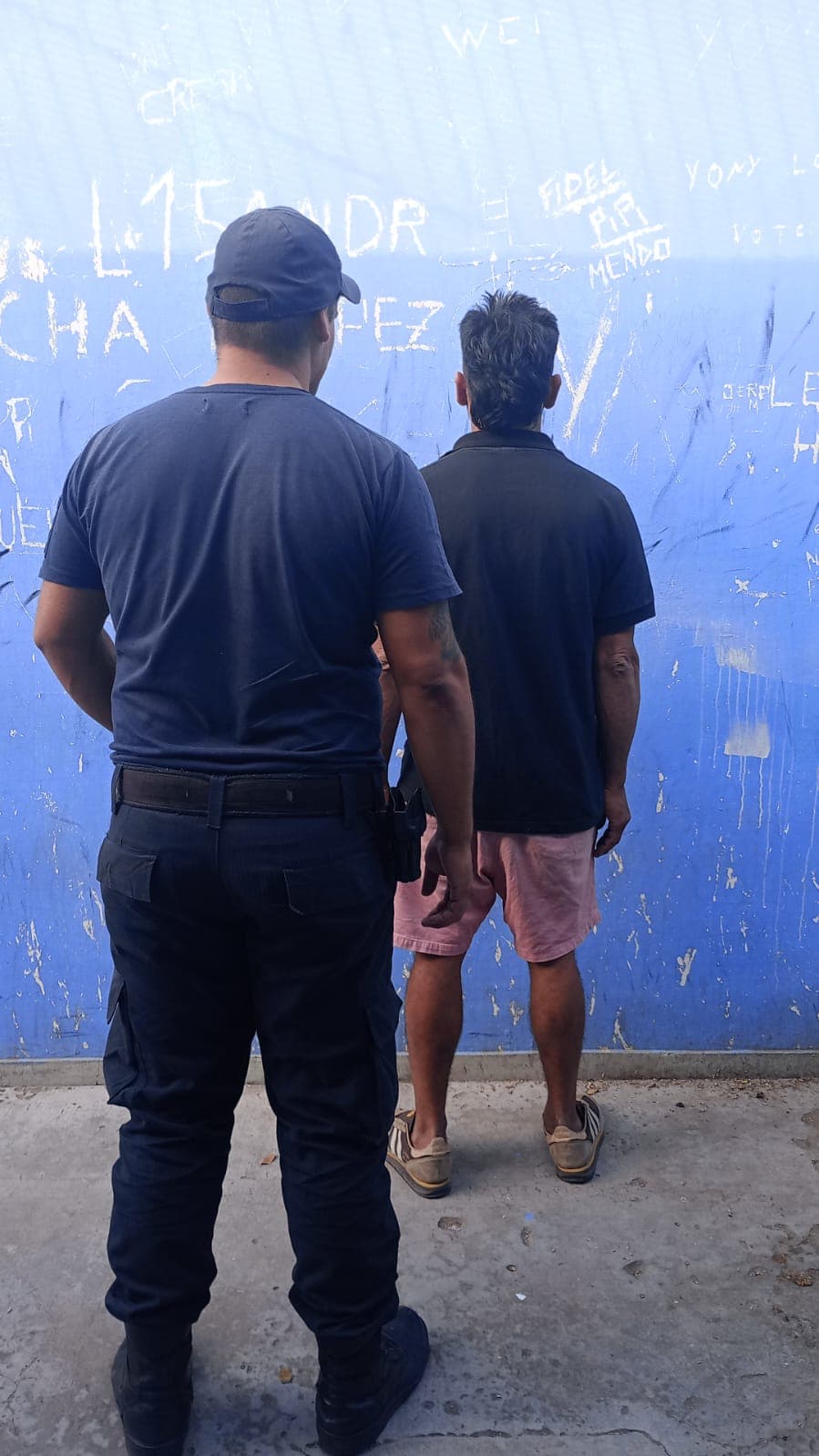 En un supermercado de Viedma fue detenido un hombre por ocasionar disturbios