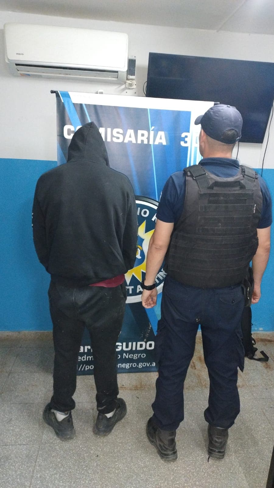 Detienen a cuatro sujetos que intentaron robar una moto en Viedma