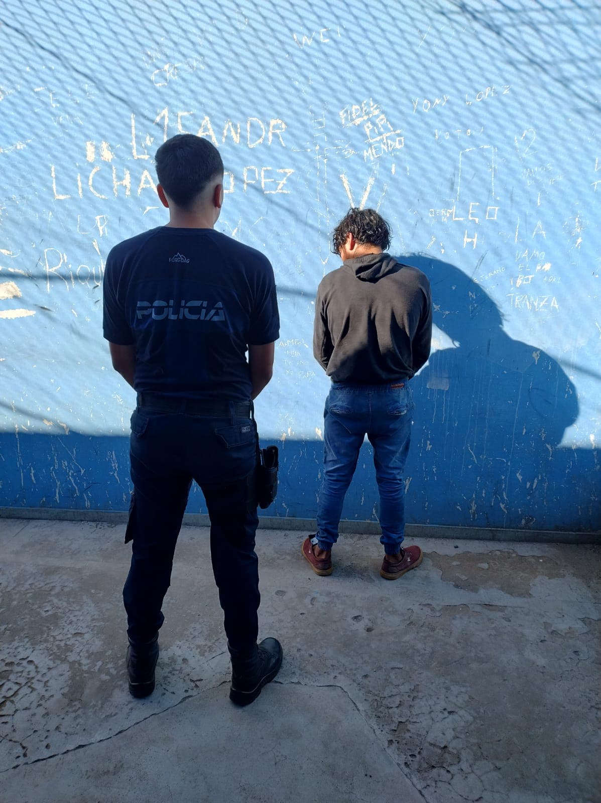 Fue detenido un hombre por robar en pleno centro de Viedma