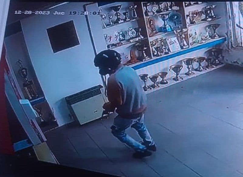 Pidieron cinco años de prisión para el hombre que robó en el club Villa Congreso