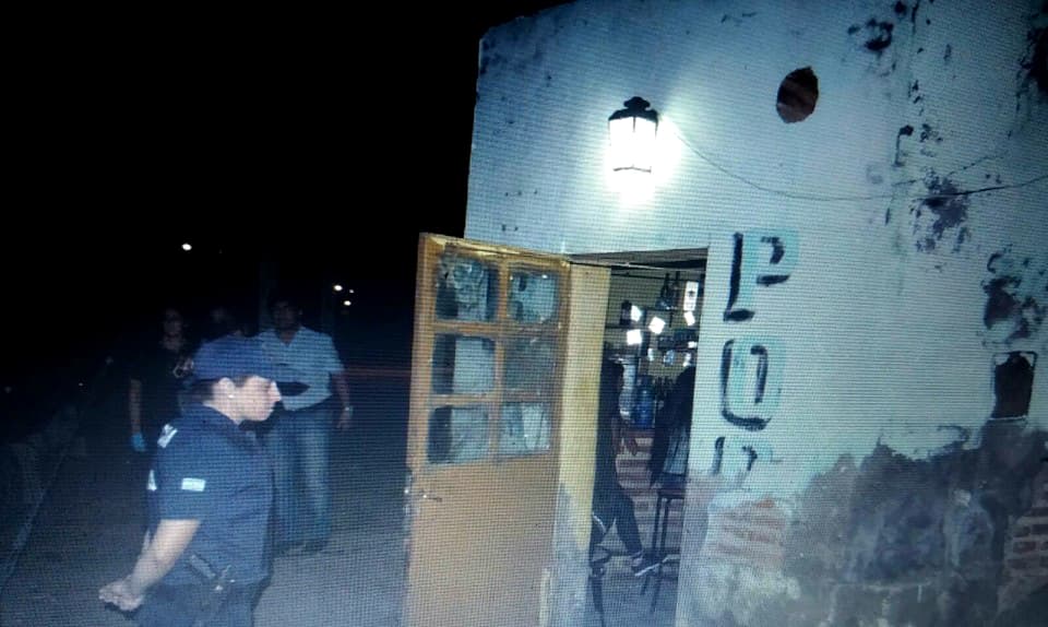 Dieron con un prostíbulo en Valcheta, hay un detenido por facilitación de la prostitución y varios elementos secuestrados