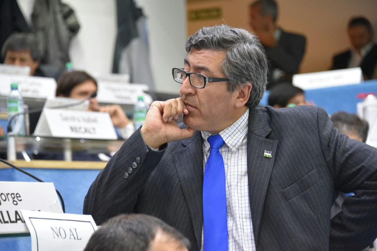 Legisladores del FpV exigen precisiones por el cupo de agua solicitado por Vidal