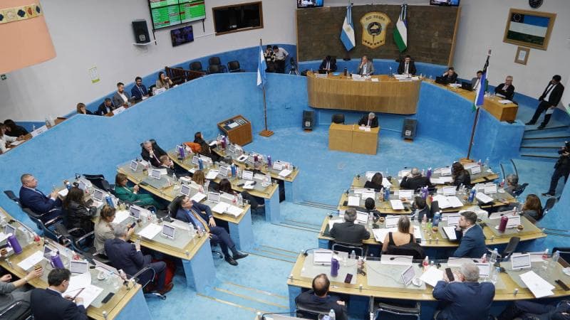 Sesiona la Legislatura, tratará los proyectos de la nueva ley de Ministerios y la reforma de aportes al IPROSS