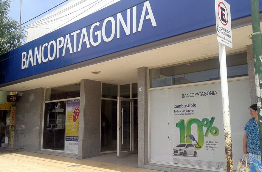 Acordaron un aumento del 33% los bancarios y la reincorporación de trabajadores despedidos del Banco Central