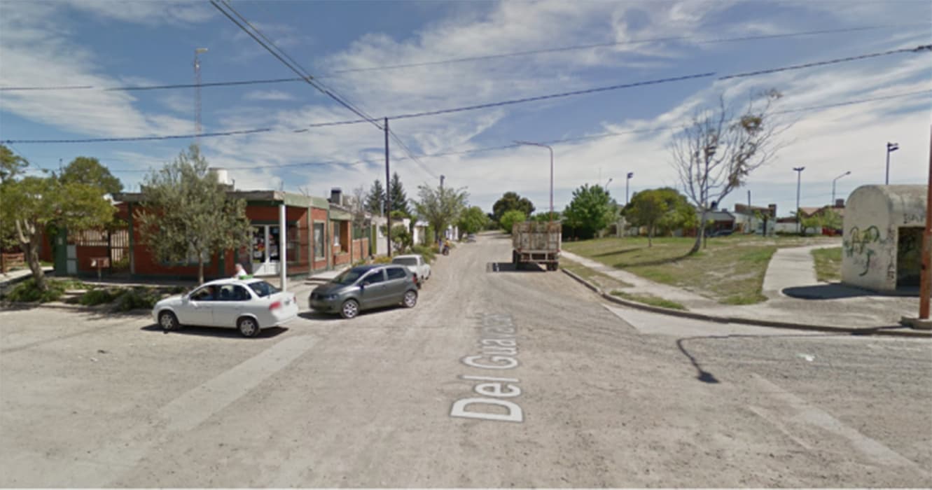 Fue a robar un comercio, el dueño del lugar lo golpeo, y se olvidó la moto