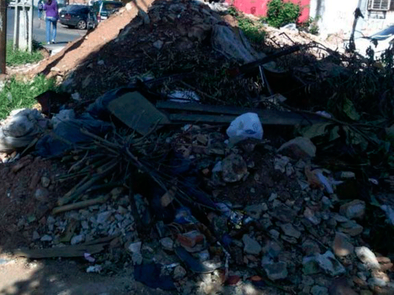 Multarán al vecino que arroje residuos en la vereda en Patagones