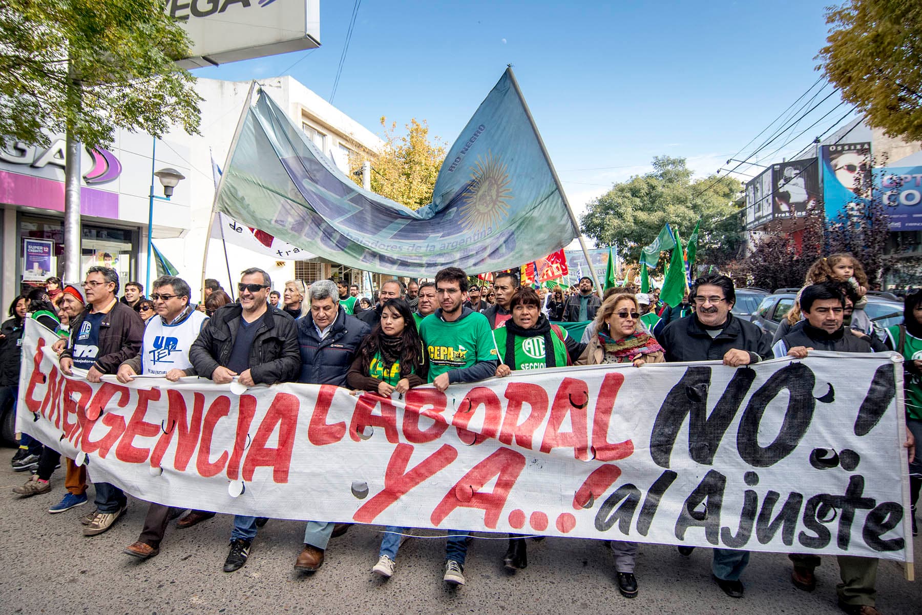 Importante movilización de la CTA en Rio Negro que coincidió con el multitudinario acto, las centrales obreras en Capital