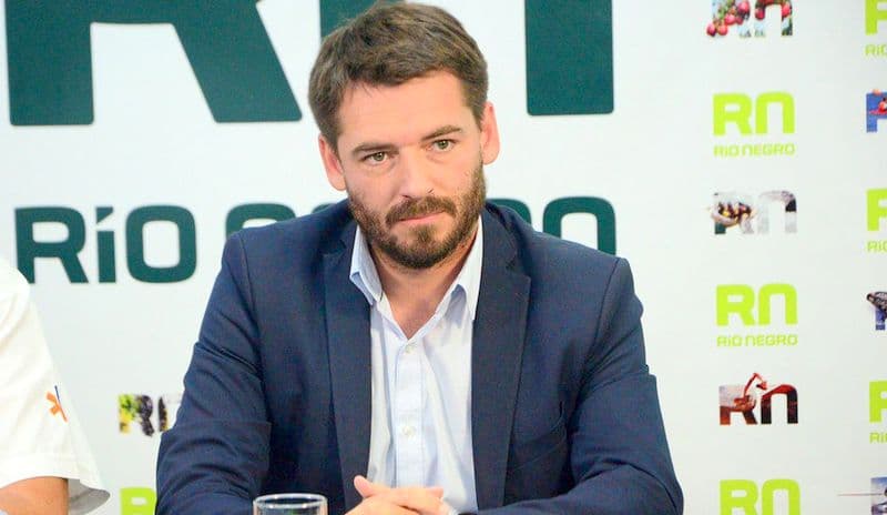 Tiene Covid el ministro Buteler y es el quinto integrante del gabinete de Carreras que se contagió con el virus