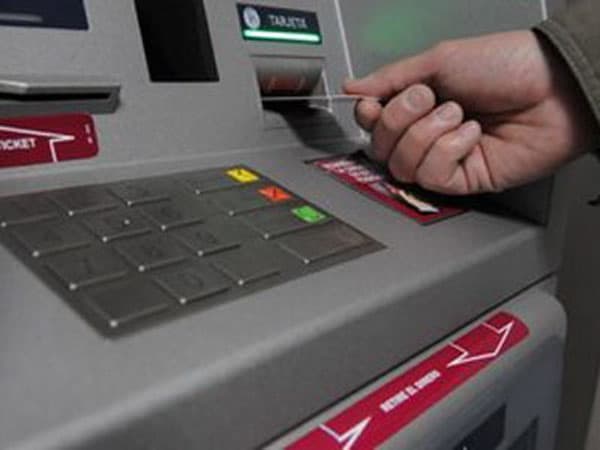 “La demora en el pago de haberes es inaceptable”