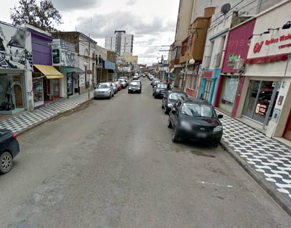 “Los comercios van cerrado por que no pueden resistir la suba de los costos”