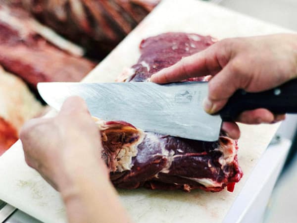 Solicitan a la población tomar recaudos para evitar consumir alimentos que presenten riesgos en la salud