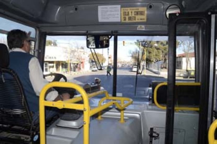 Dos colectiveros fueron asaltados por menores en el Loteo Silva