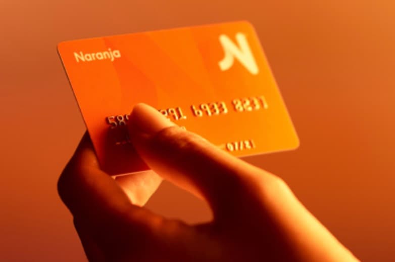 Tarjeta Naranja deberá devolver la plata a un cliente por una compra que resultó ser una estafa