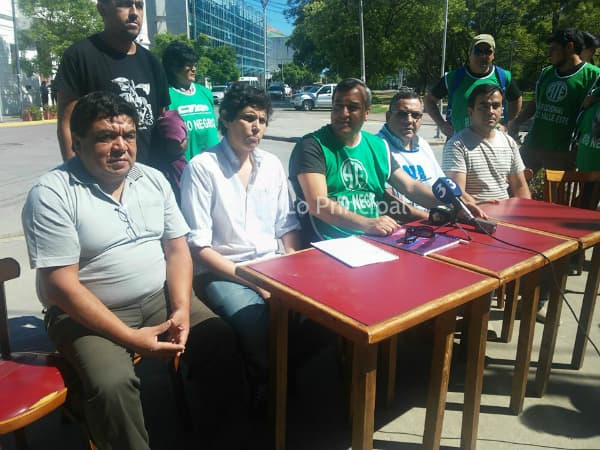 Gremios piden un 40% mínimo de aumento e impedirán la reunión de Scalesi en la Función Pública
