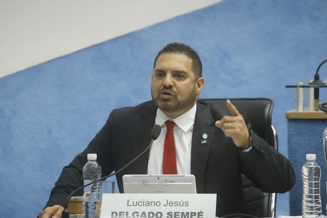 Sempé quiere un debate público sobre el costo de energía e intereses por mora al titular del EPRE y al gerente de Edersa