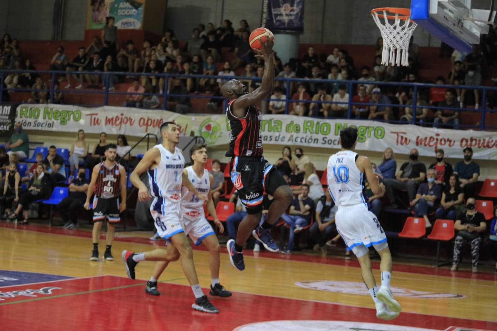 Ganó Deportivo Viedma 96-78 a Bahía Basket
