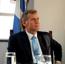 No se jubilaría Mansilla uno de los tres integrantes del Superior Tribunal de Justicia en esa condición