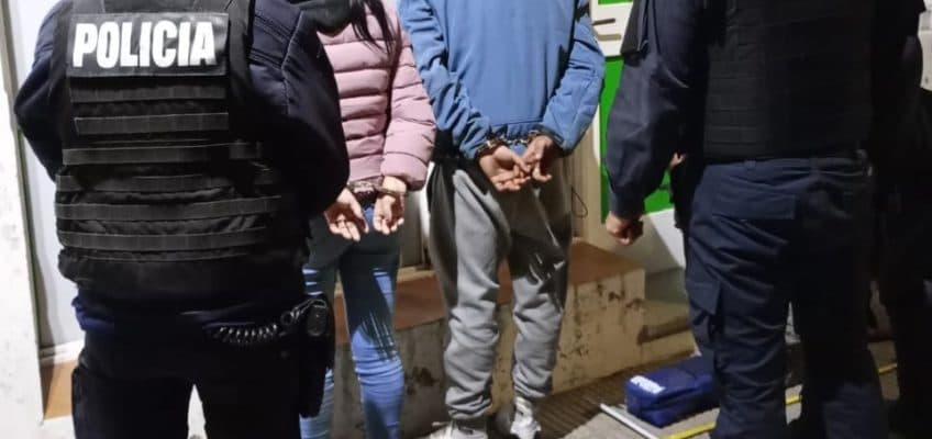 Robaron un comercio de Viedma y fueron detenidos a unas cuadras