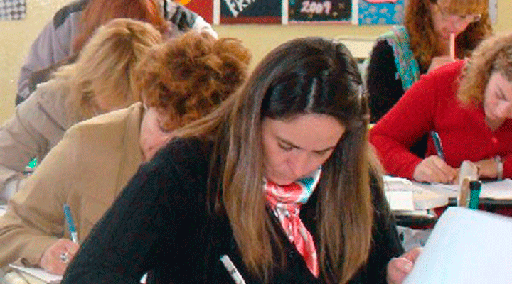 Los docentes nuevos deben presentar certificado de antecedentes y examen preocupacional