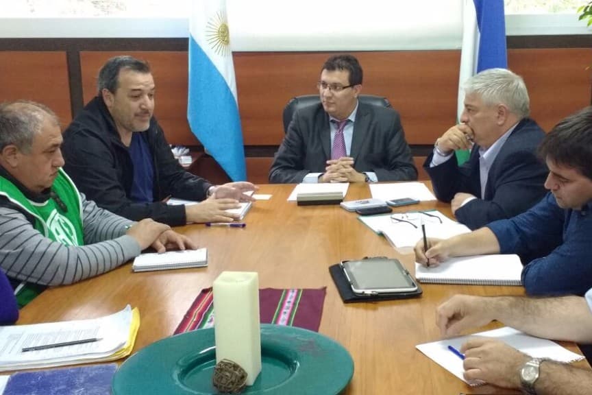 La cantidad de becados se duplicó y ATE desafía a Galli a vivir con 3.800 pesos