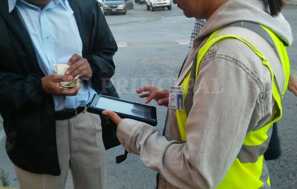 Desde el 7 la hora de estacionamiento costará 15 pesos