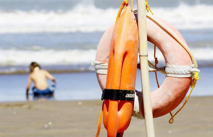 Todo listo para la temporada de verano con los guardavidas, pero en El Espigón no habrá servicio