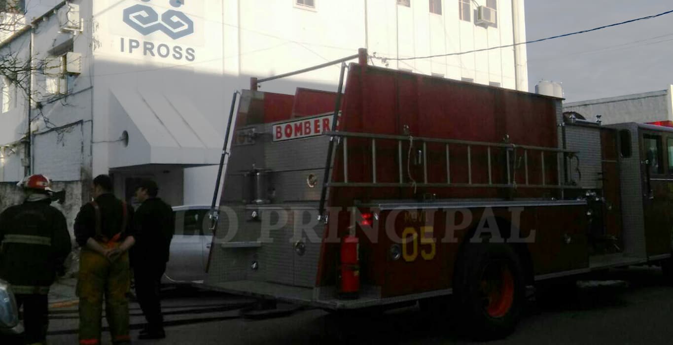Los empleados del IPROSS siguen sin luz y gas después del incendio