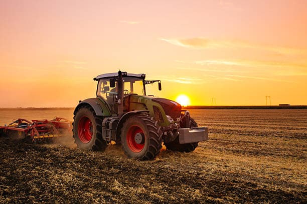 ART deberá pagarle a un hombre que se cayó de un tractor y se fracturó el fémur