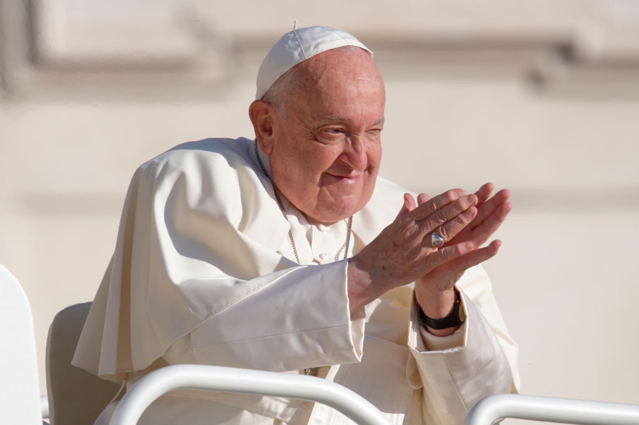 Suspendieron el desfile aniversario de la Comarca por el duelo nacional debido al fallecimiento del Papa