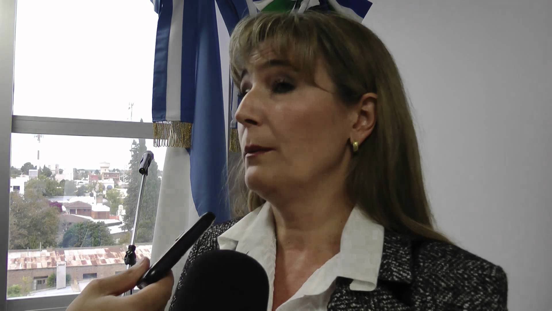 Adriana Santagati será la nueva Defensora del Pueblo, César Dominguez el adjunto