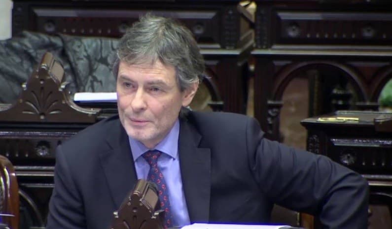 Bardeggia complicado en la justicia por hacer una permuta de terrenos con Soria