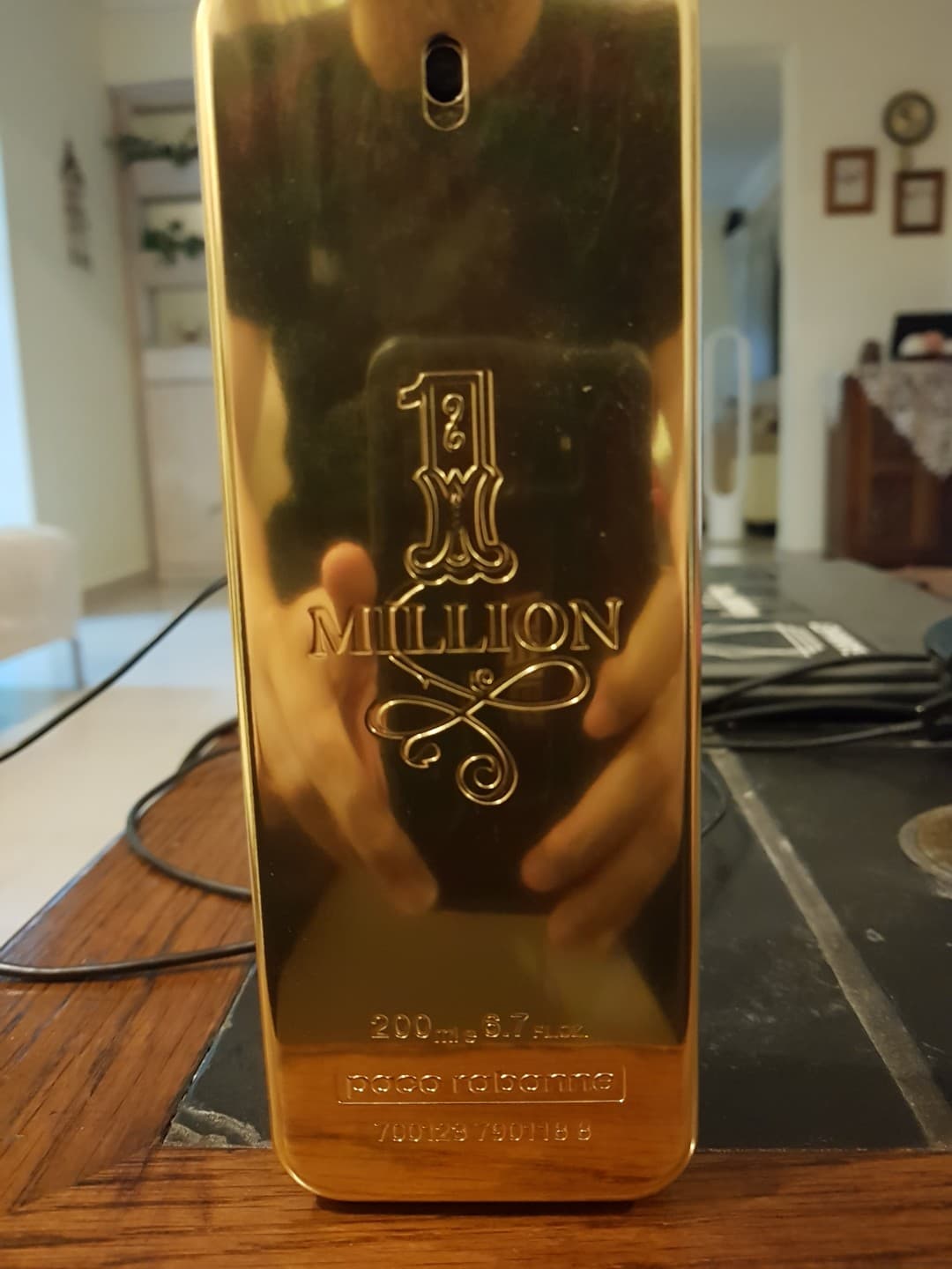 Será indemnizada porque compró un perfume en un aeropuerto pero no se lo entregaron