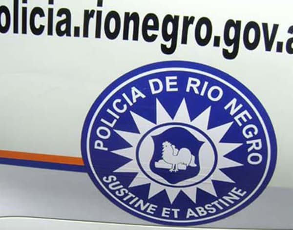 En un operativo policial tienen a cuatro personas por posesión de arma ilegal en San Javier
