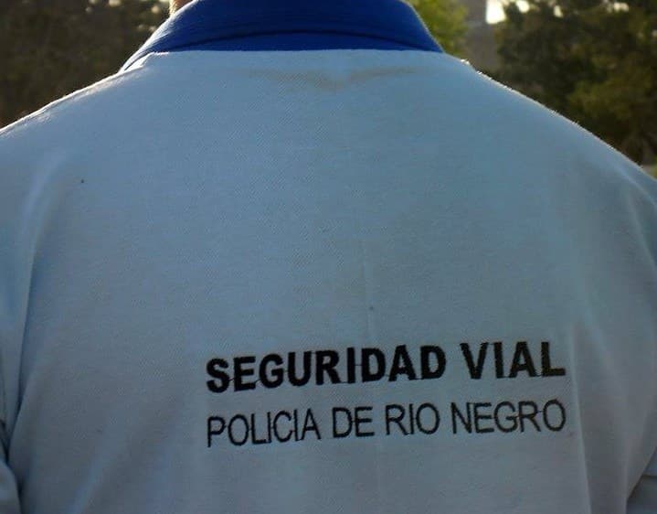 Secuestran 26 kilos de marihuana en un colectivo de larga distancia interceptado en un operativo de prevención de la policía