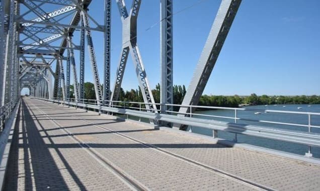 Puente Ferrocarretero cerrado de 9 a 11.30