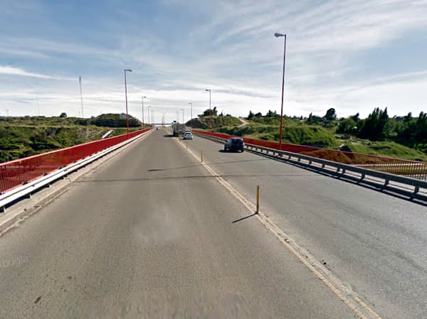 Hay que circular con precaución por el puente Basilio Villarino por tareas de mantenimiento