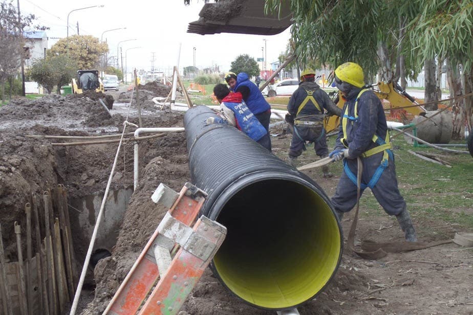 Supervisan las obras cloacales en Viedma