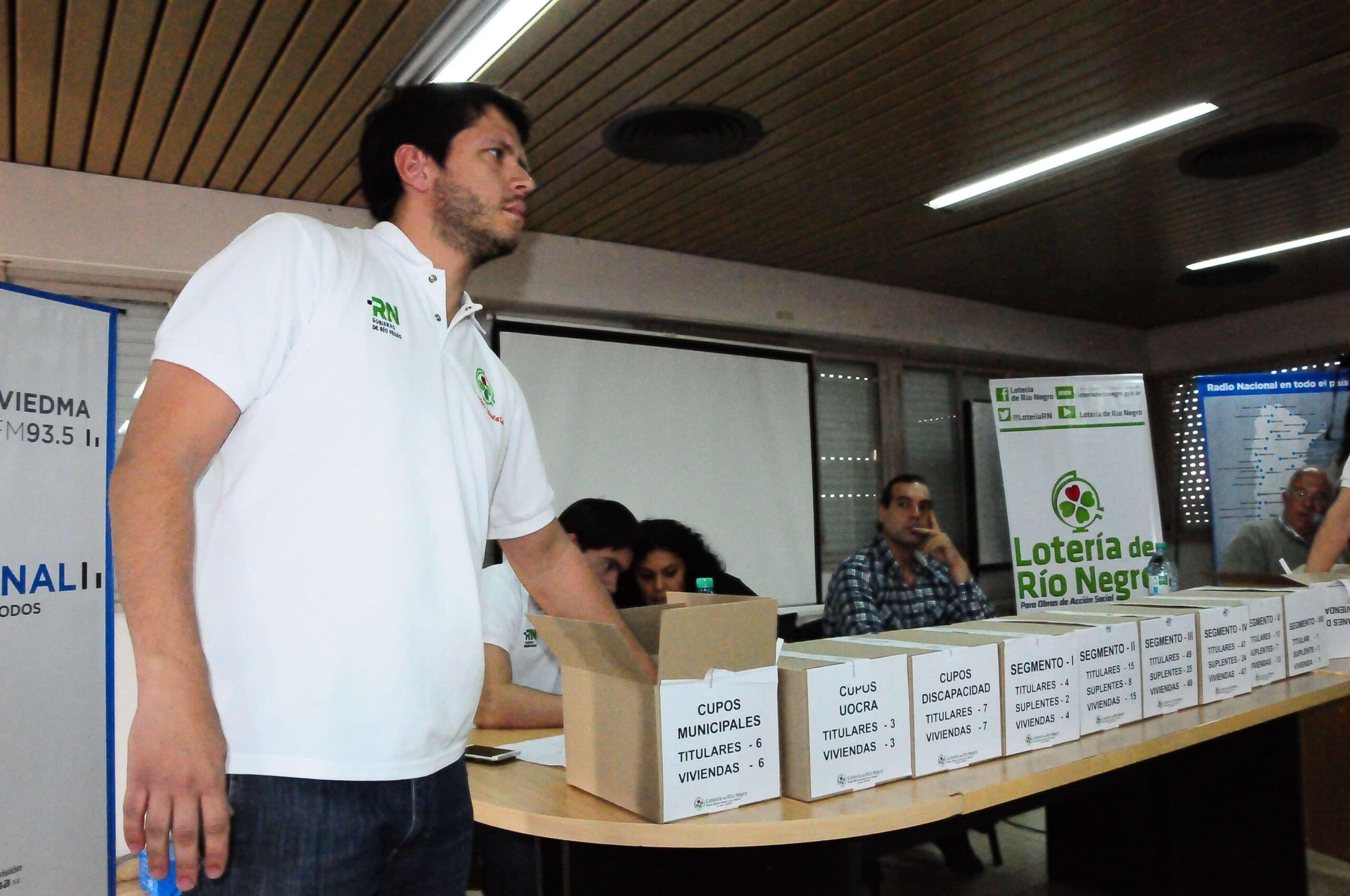 Se realizó el sorteo de viviendas del plan nacional Techo Digno